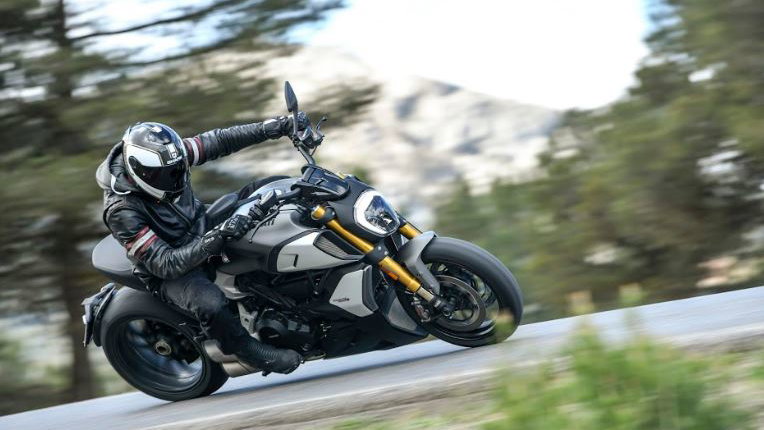 Ducati Diavel 1260S Review